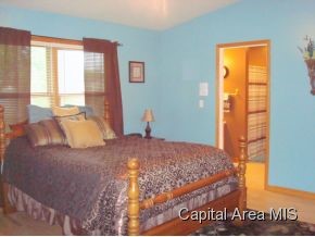 1208 Mildred Court Springfield, IL 62712 - Photo 5 of 12