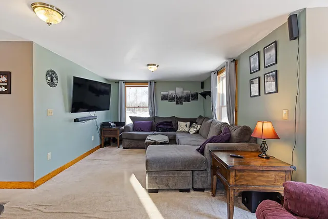 $289,900 | 137 Middle Road, Fairfield, ME 04937