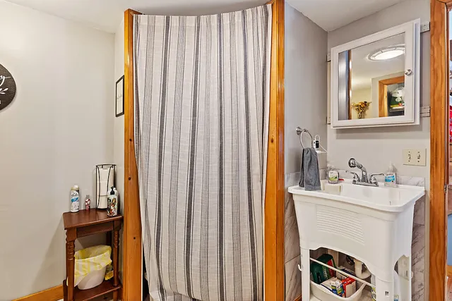 $289,900 | 137 Middle Road, Fairfield, ME 04937