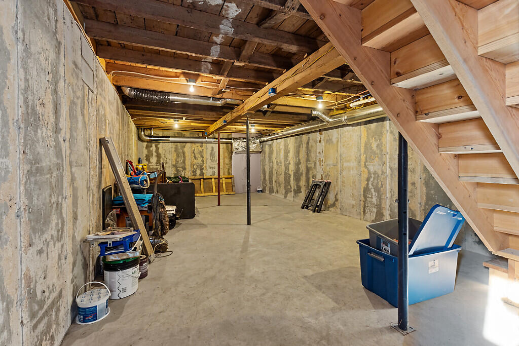 137 Middle Road Fairfield, ME 04937 - Photo 43 of 60 Basement