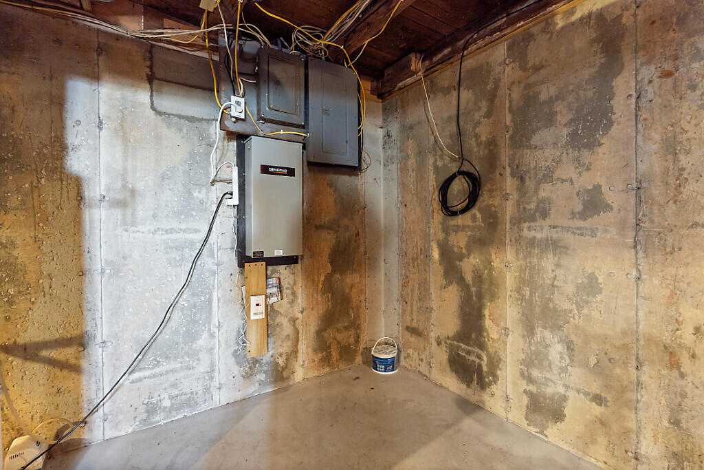 137 Middle Road Fairfield, ME 04937 - Photo 46 of 60 Basement