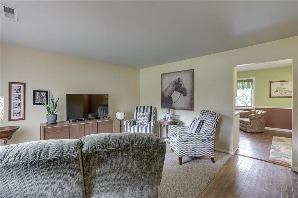 642 Fabyan Road Indianapolis, IN 46217 - Photo 9 of 35 Gallery Image 9