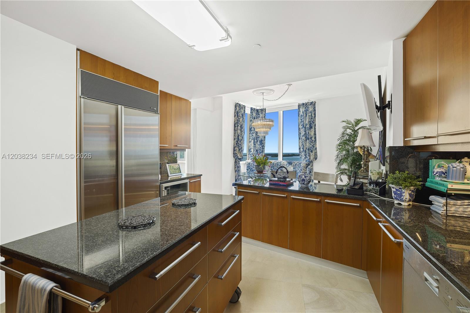 901 Brickell Key Boulevard, Unit 2408 Miami, FL 33131 - Photo 16 of 43