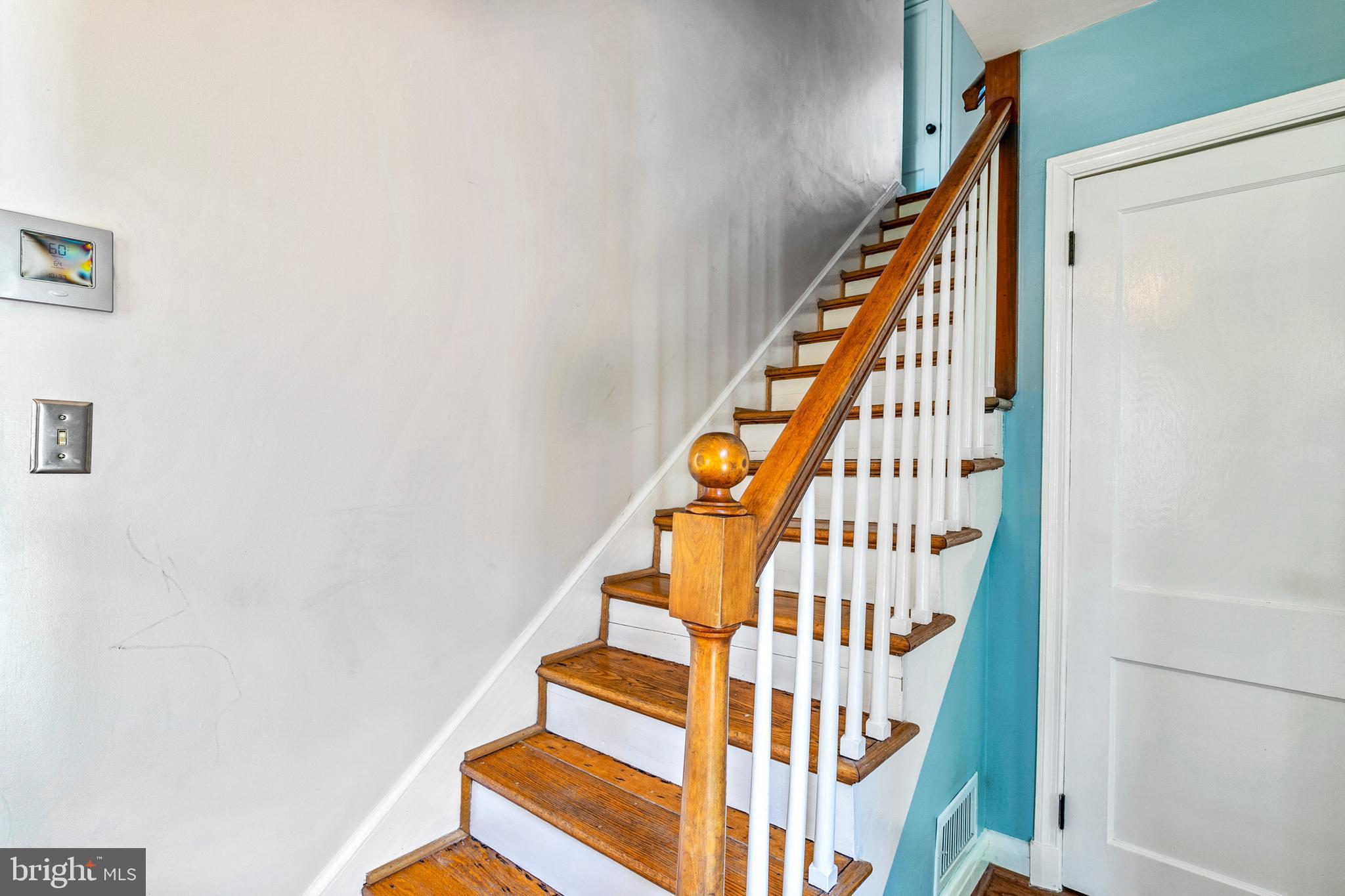 727 Whitehall Beach Road Annapolis, MD 21409 - Photo 19 of 44 a view of entryway with wooden floor