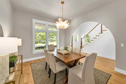 $1,899,000 | 1055 Red Barn Lane, Elm Grove, WI 53122