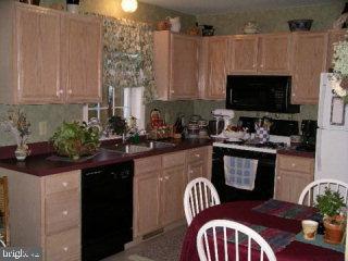 181 Riders Way Lebanon, PA 17042 - Photo 5 of 5 Gallery Image 5