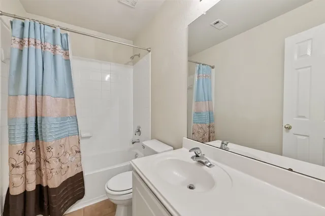 $360,000 | 18 West Greenhill Terrace Place, The Woodlands, TX 77382