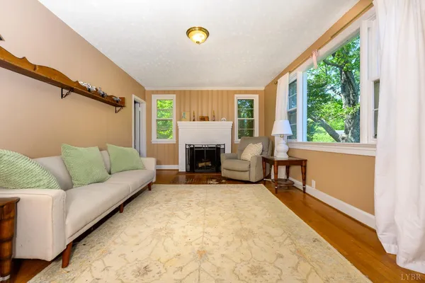 $199,900 | 129 Forbes Street, Madison Heights, VA 24572