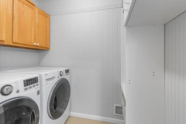 $379,900 | 13875 Rolling Creek Drive, Lowell, MI 49331