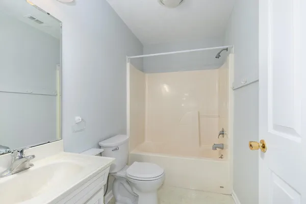 $379,900 | 13875 Rolling Creek Drive, Lowell, MI 49331