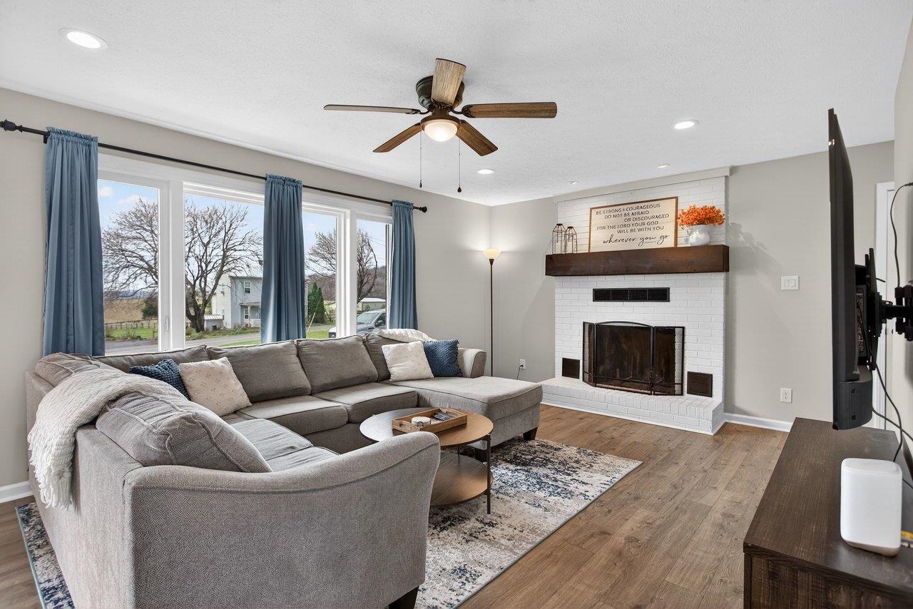 1258 Longs Pump Road Harrisonburg, VA 22802 - Photo 4 of 49