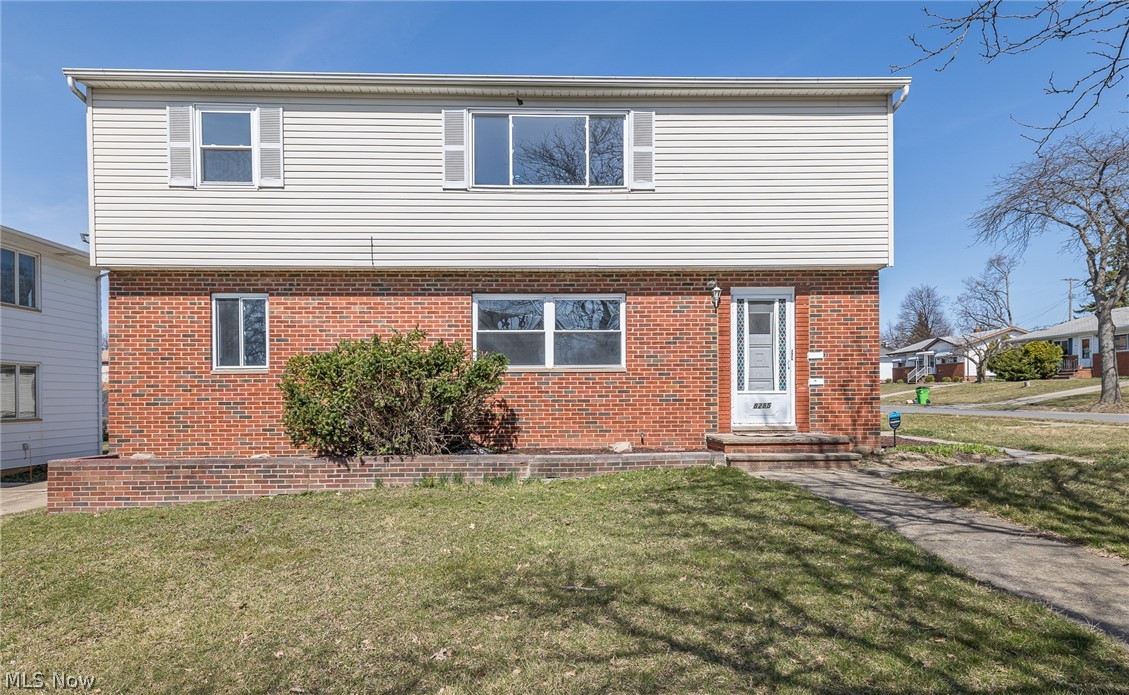 8285 Reed Avenue Garfield Heights, OH 44125 - Photo 2 of 30