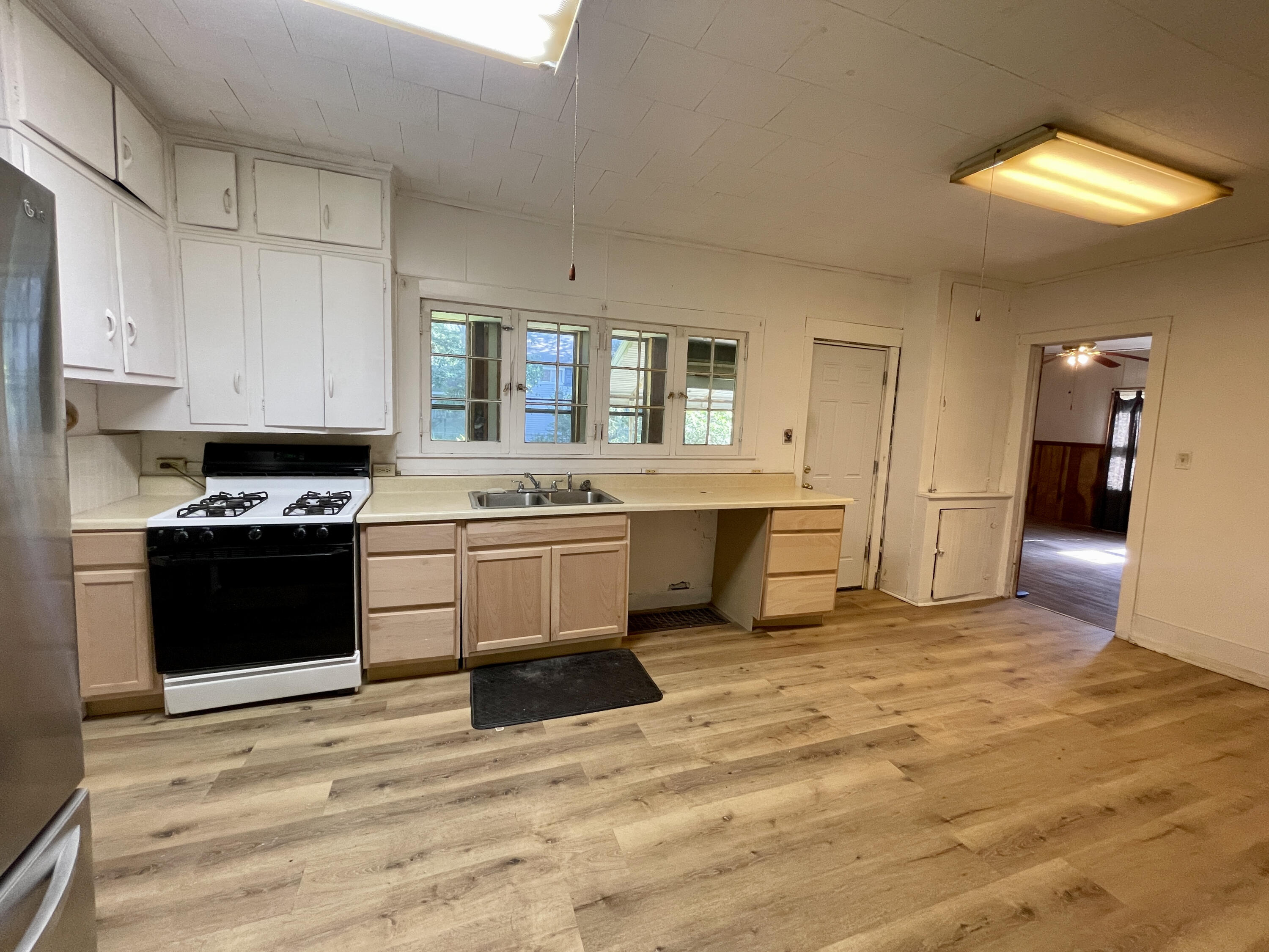 112 Elm Street Coldwater, MI 49036 - Photo 23 of 34 IMG_6014 2