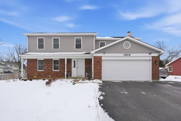 $454,999 | 1625 Powder Horn Drive, Algonquin, IL 60102