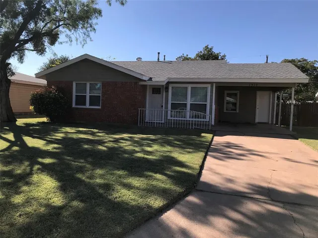 $1,800 | 1318 Mimosa Drive, Abilene, TX 79603