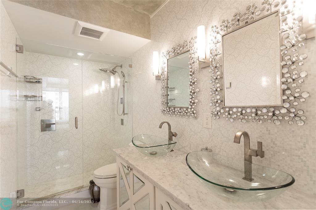 2917 South Ocean Boulevard, Unit 501 Highland Beach, FL 33487 - Photo 29 of 53 Bathroom 3