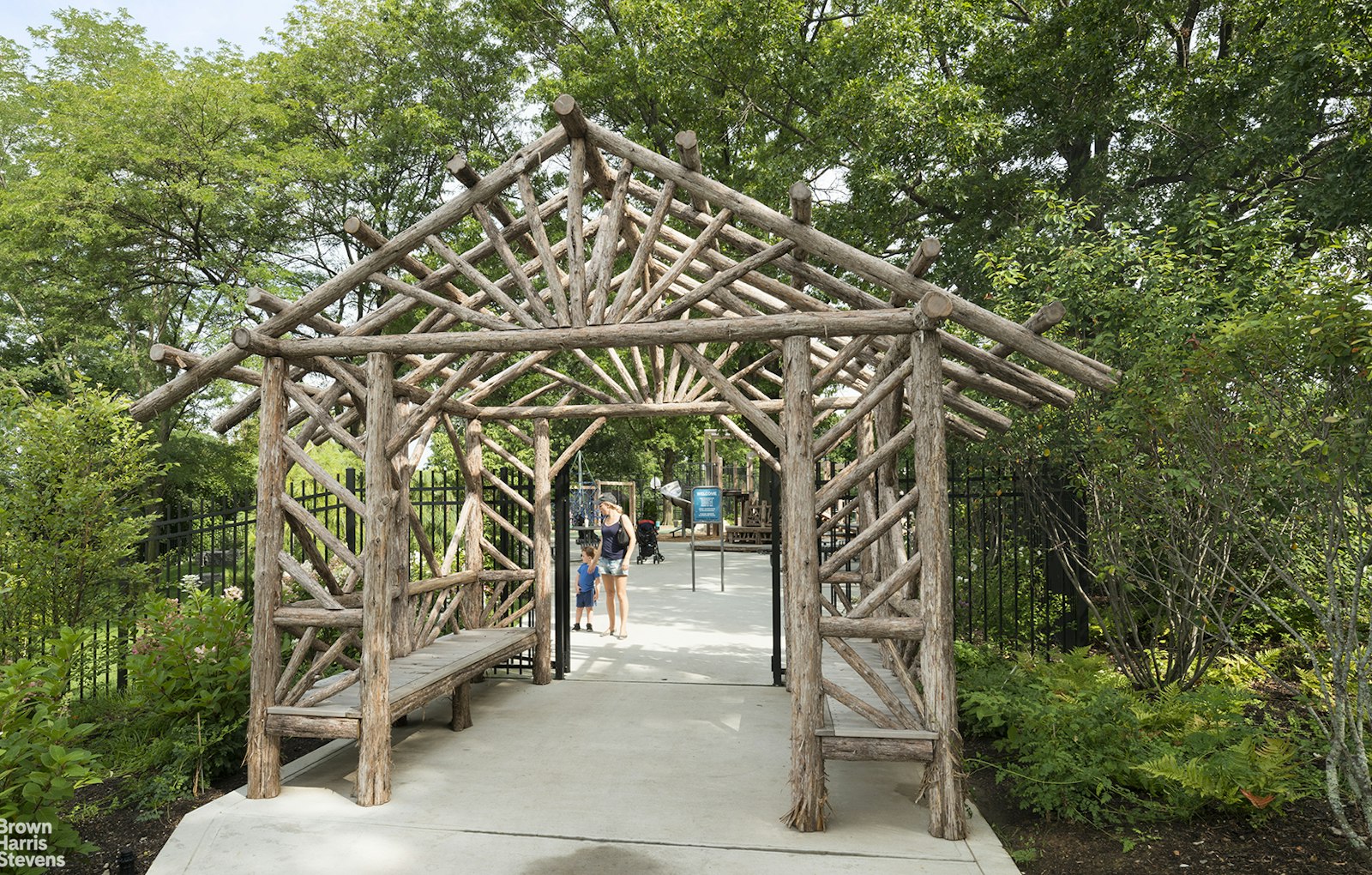 5700 Arlington Avenue, Unit 2X Bronx, NY 10471 - Photo 10 of 23 a view of stairs