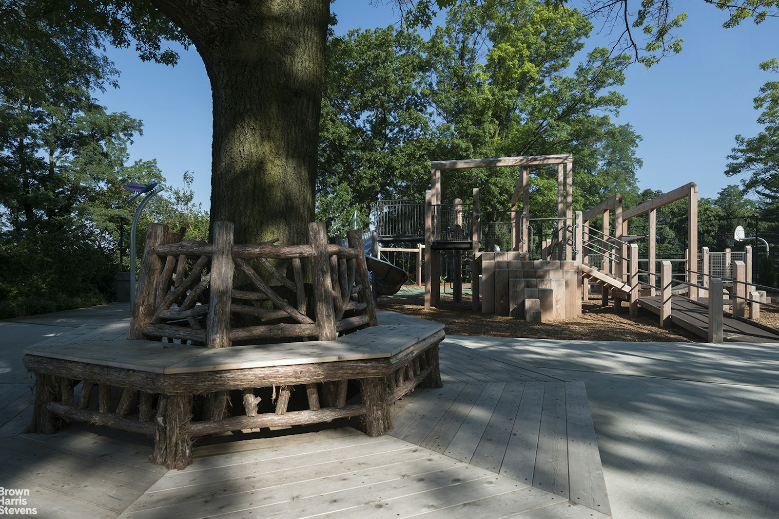 5700 Arlington Avenue, Unit 2X Bronx, NY 10471 - Photo 11 of 23 a view of outdoor space with seating area