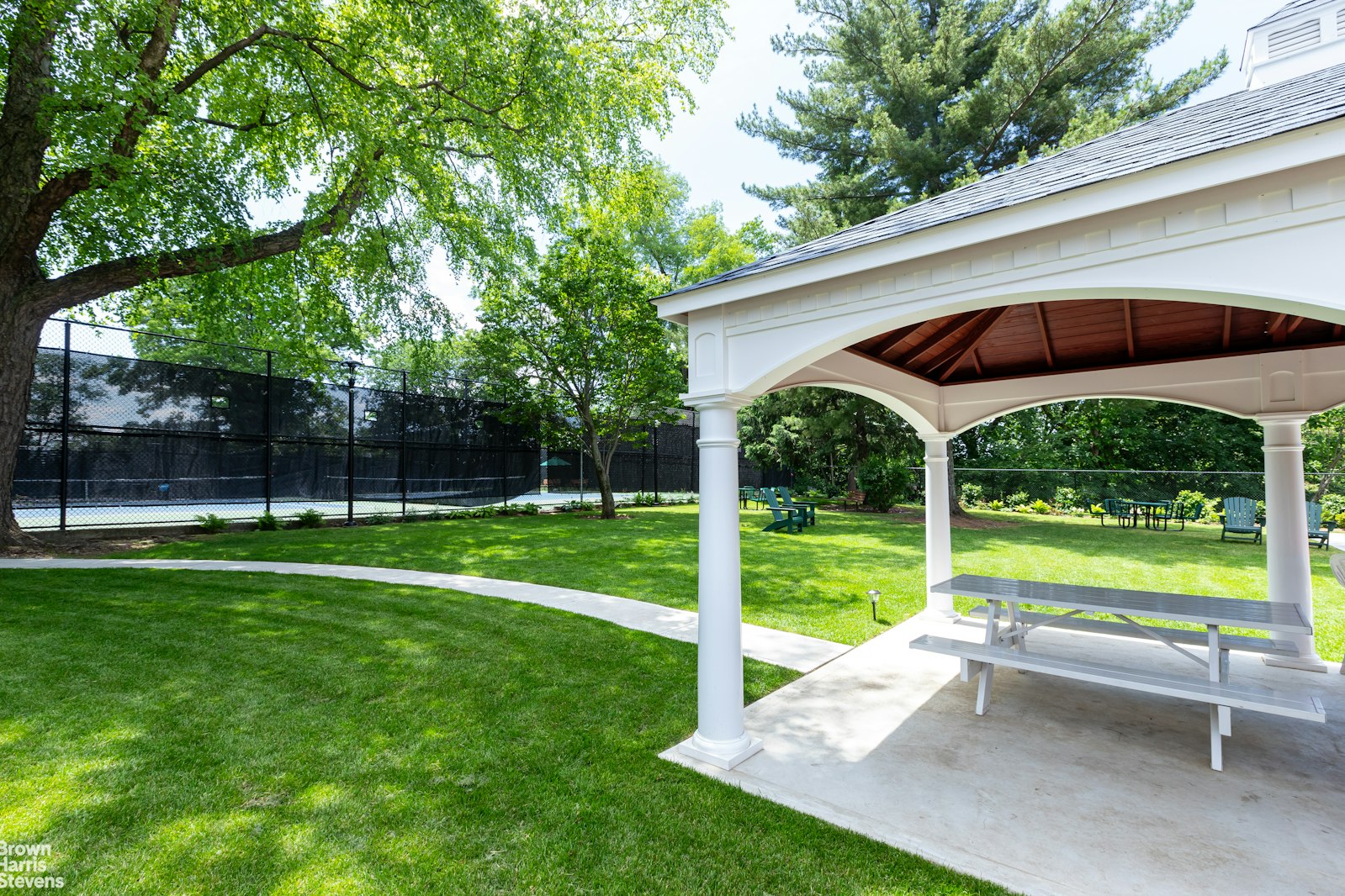 5700 Arlington Avenue, Unit 2X Bronx, NY 10471 - Photo 13 of 23 a view of outdoor space yard and patio