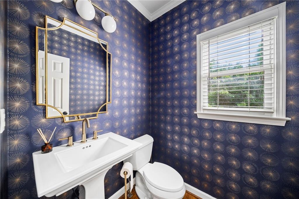 210 Hamilton Way Roswell, GA 30075 - Photo 15 of 67