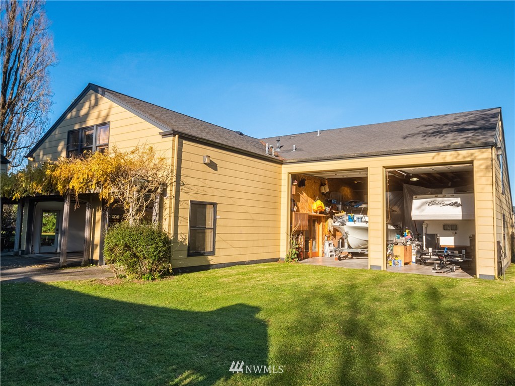 10049 Collins Road Sedro-Woolley, WA 98284 - Photo 30 of 40 Gallery Image 30