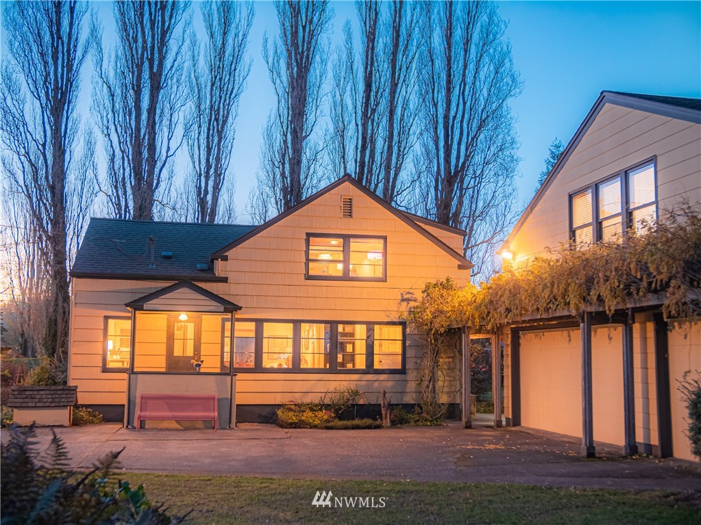 10049 Collins Road Sedro-Woolley, WA 98284 - Photo 4 of 40 Gallery Image 4