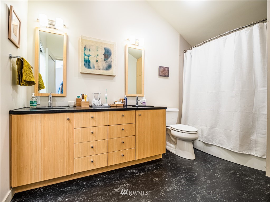10049 Collins Road Sedro-Woolley, WA 98284 - Photo 38 of 40 Gallery Image 38