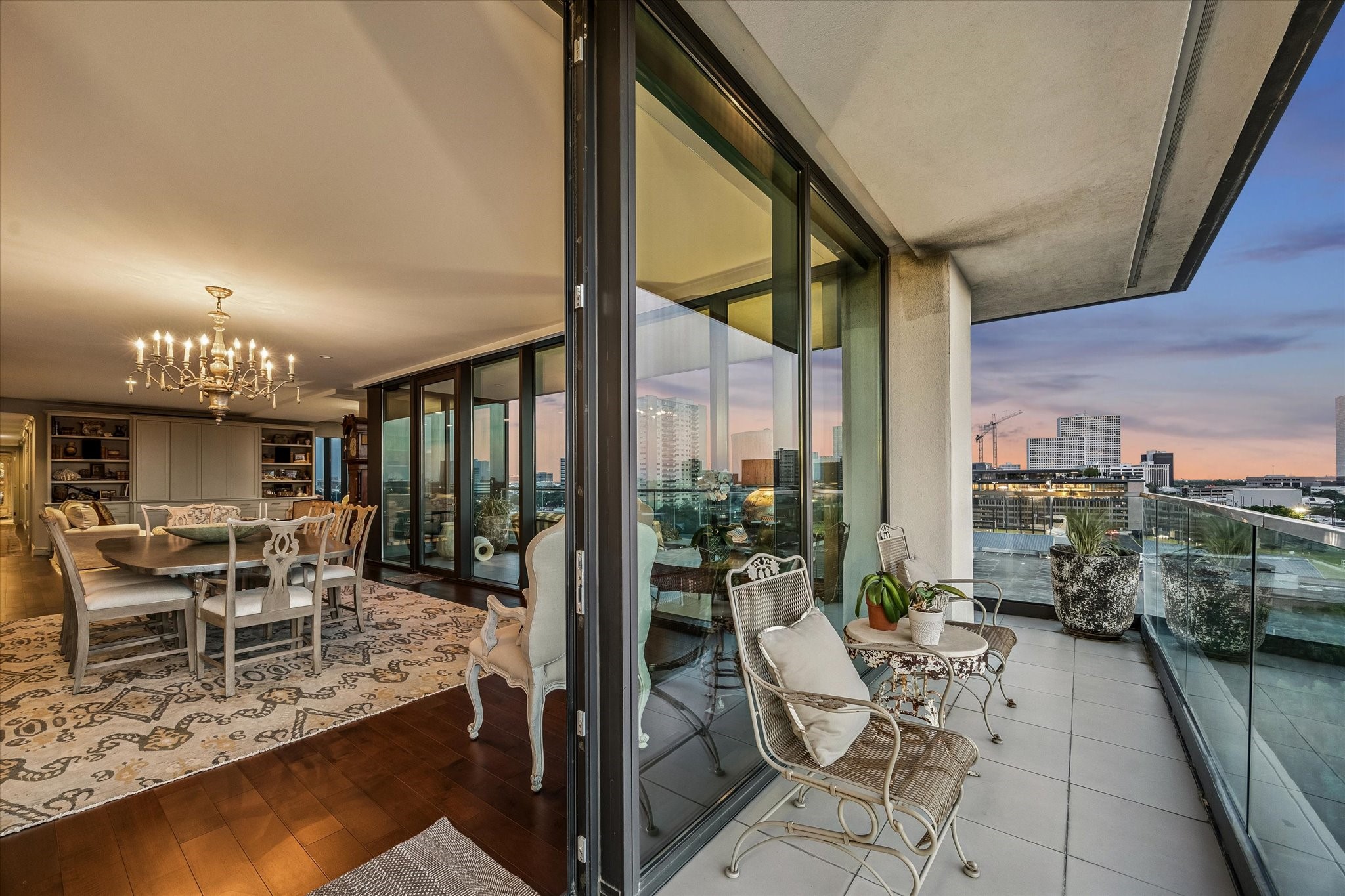 3433 Westheimer Road, Unit 706 Houston, TX 77027 - Photo 9 of 41