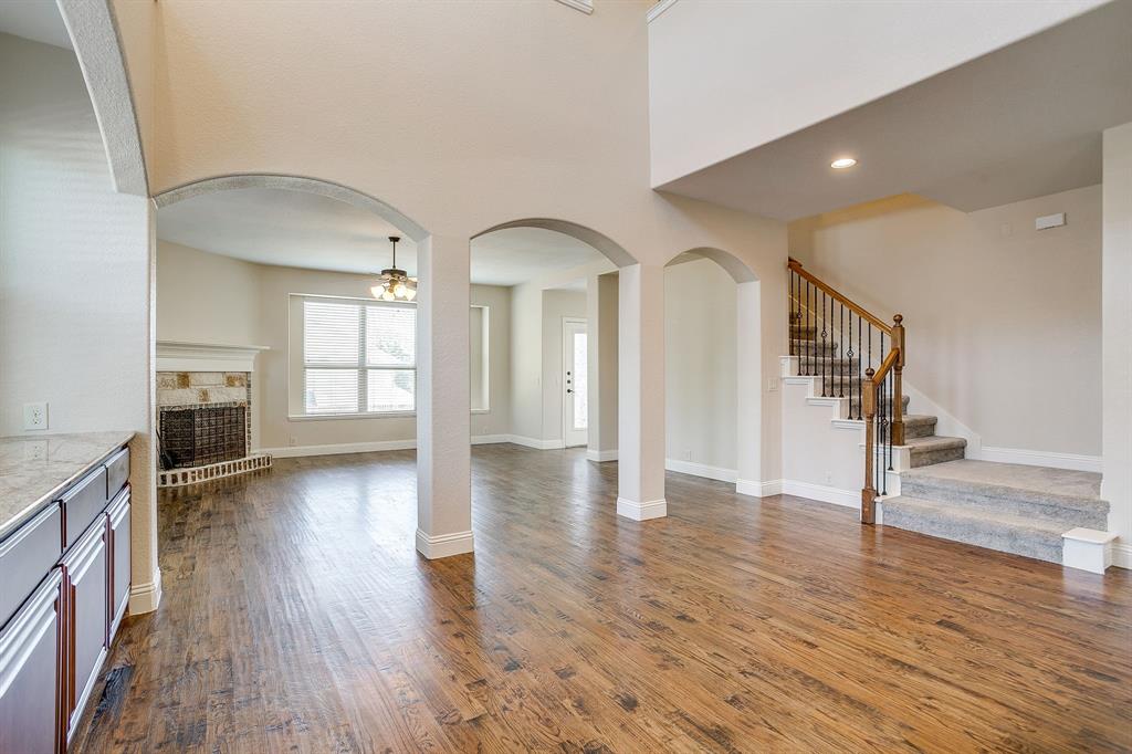 1109 Garden Ridge Drive Burleson, TX 76028 - Photo 14 of 36