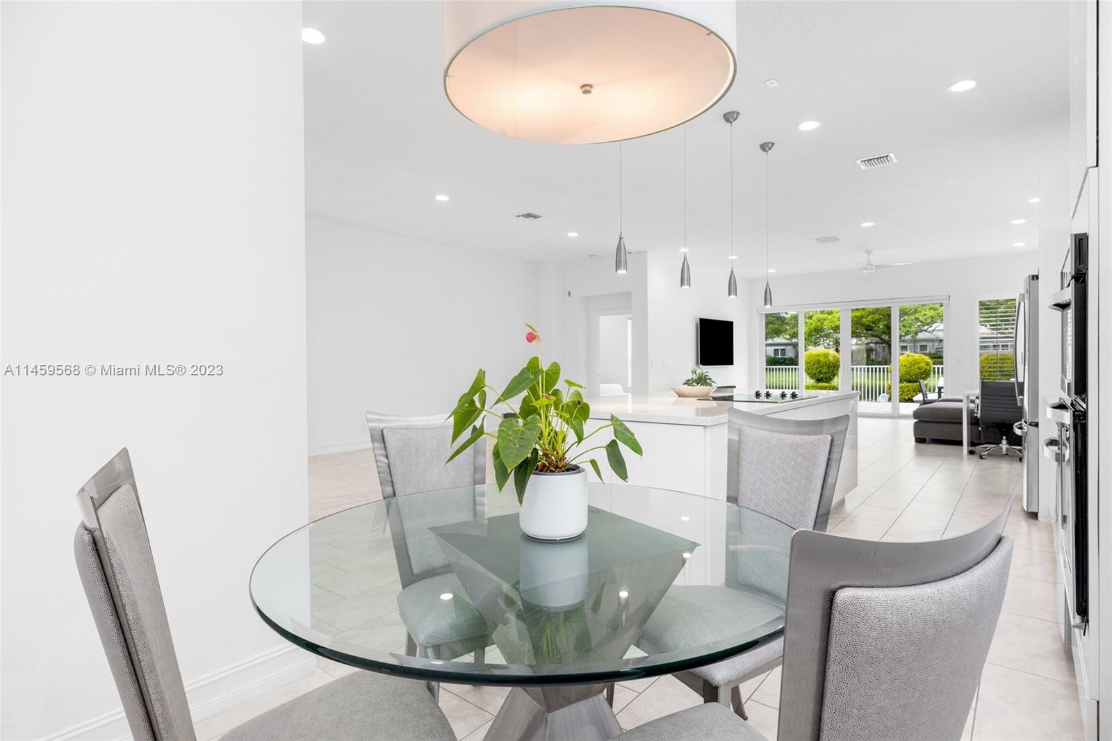 5675 Regency Circle West Boca Raton, FL 33496 - Photo 15 of 74