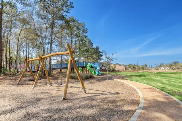 $2,350 | 17853 Mcclary Cardinal Drive, Conroe, TX 77302