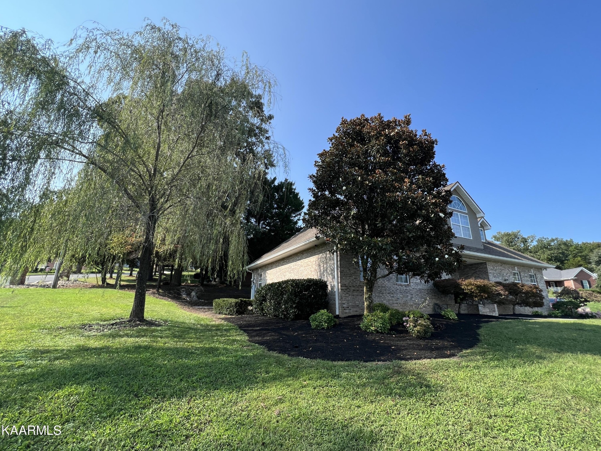 203 Rutherford Court Clinton, TN 37716 - Photo 3 of 30 Gallery Image 3