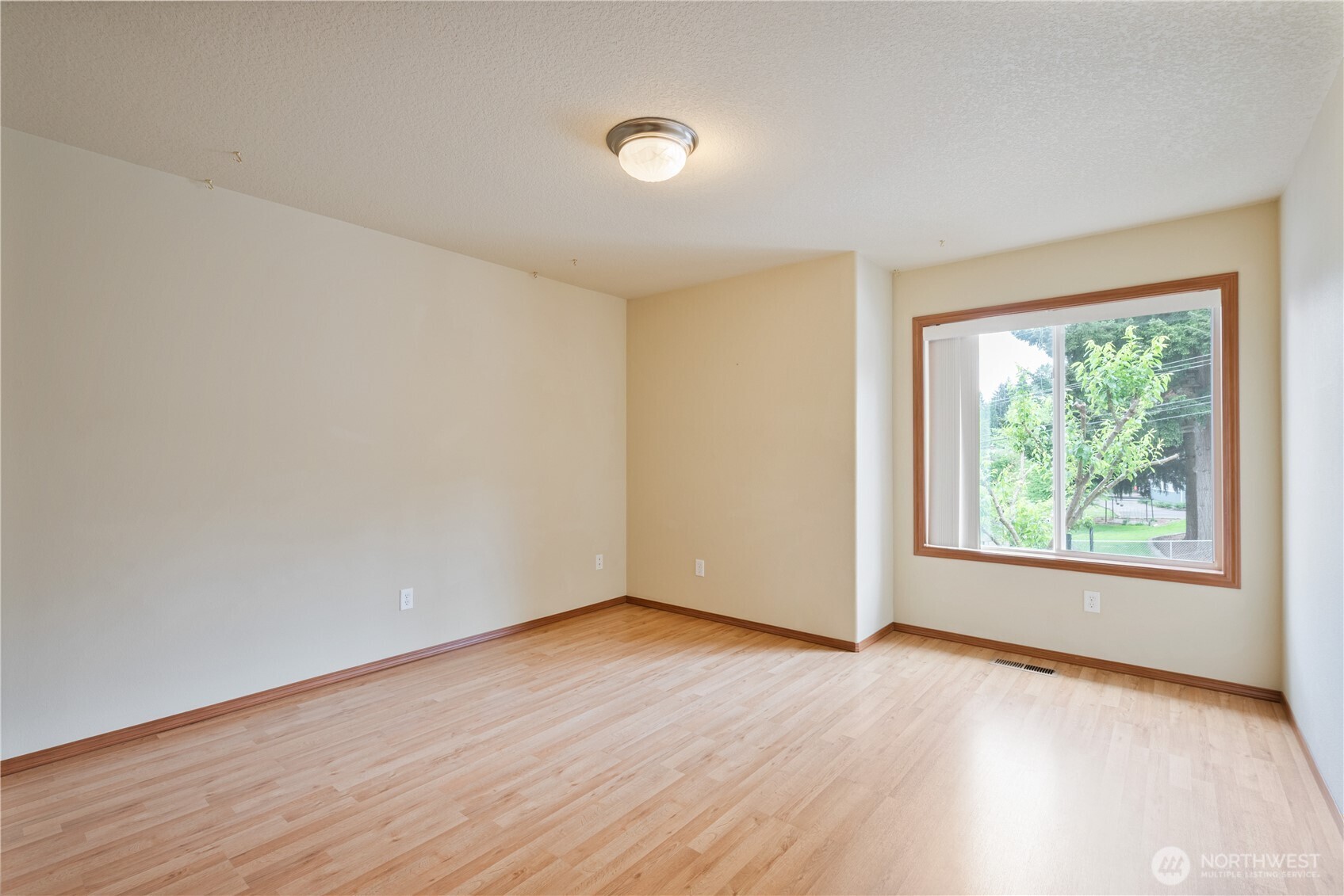 2336 West Castleman Street Longview, WA 98632 - Photo 18 of 40