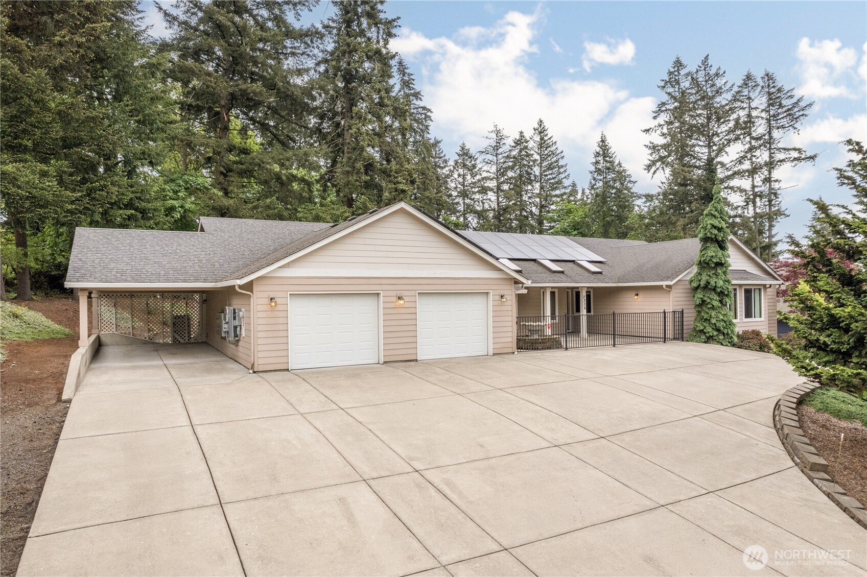2336 West Castleman Street Longview, WA 98632 - Photo 2 of 40