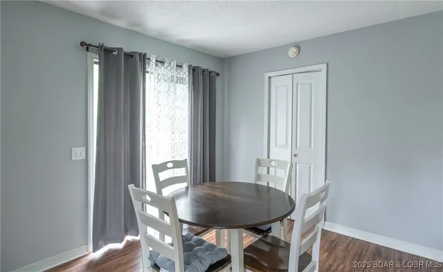 $355,000 | 27093 Karr's Park Avenue, Warsaw, MO 65355