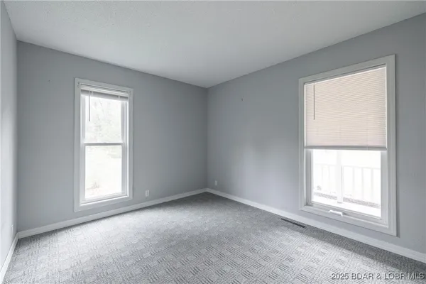 $345,000 | 27093 Karr's Park Avenue, Warsaw, MO 65355