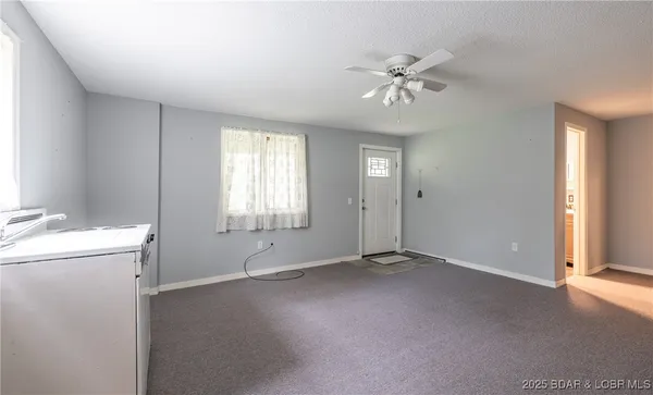 $345,000 | 27093 Karr's Park Avenue, Warsaw, MO 65355