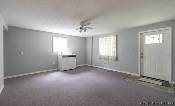 $345,000 | 27093 Karr's Park Avenue, Warsaw, MO 65355