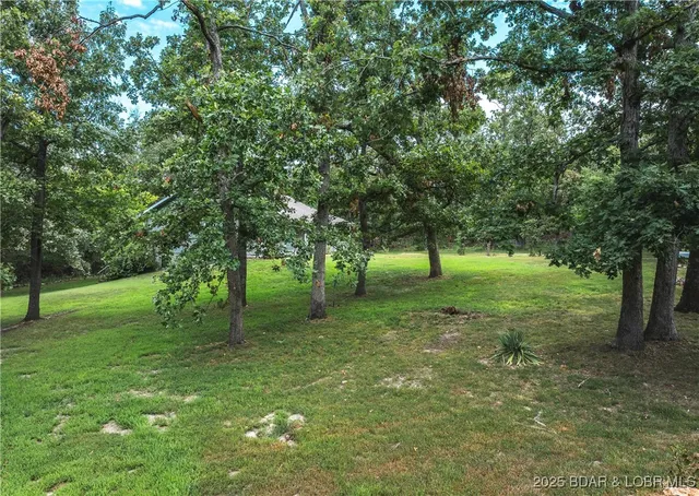 $355,000 | 27093 Karr's Park Avenue, Warsaw, MO 65355