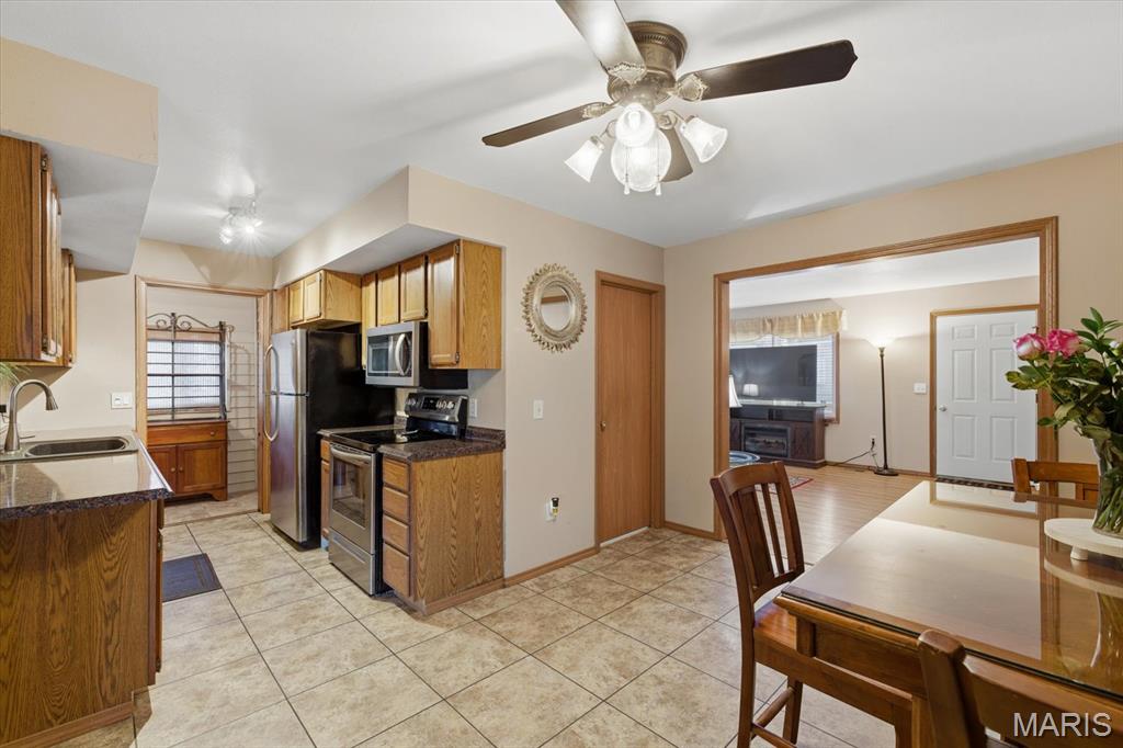 107 North Edison Street Freeburg, IL 62243 - Photo 14 of 38