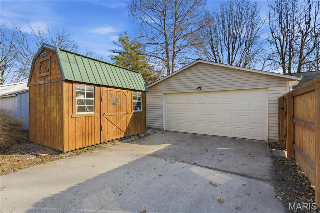 107 North Edison Street Freeburg, IL 62243 - Photo 7 of 38