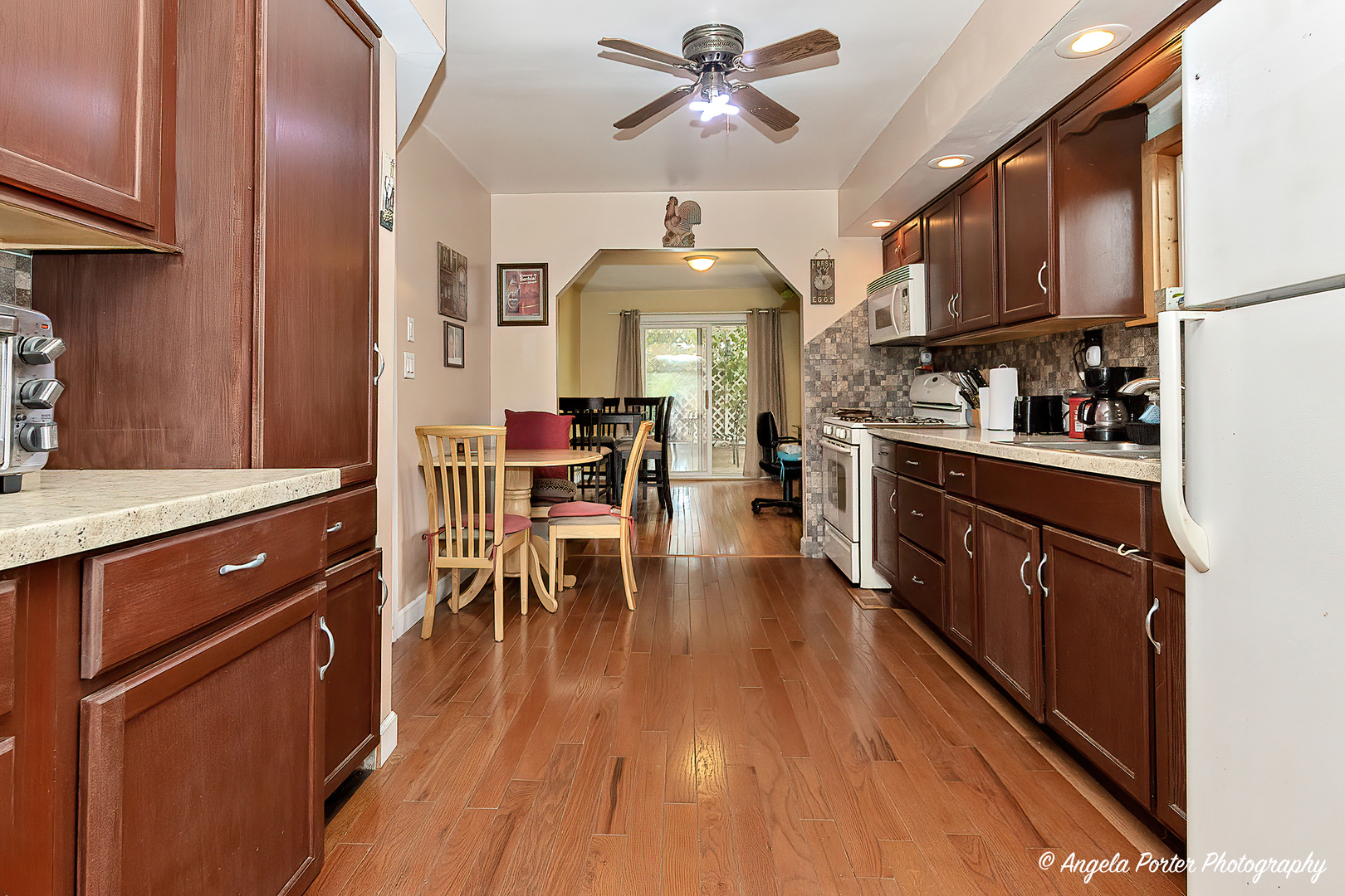 902 Landl Park Road McHenry, IL 60051 - Photo 9 of 30 Gallery Image 9