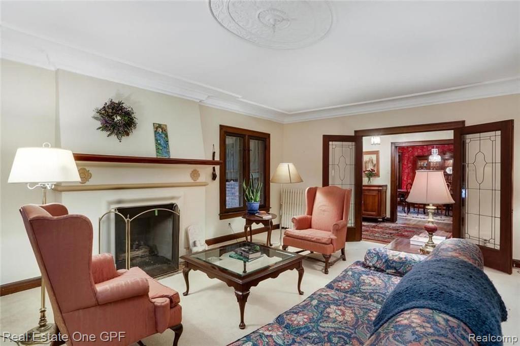 810 Barrington Road Grosse Pointe Park, MI 48230 - Photo 7 of 37