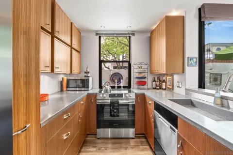 $829,000 | 701 Kettner Boulevard, Unit 21, San Diego, CA 92101