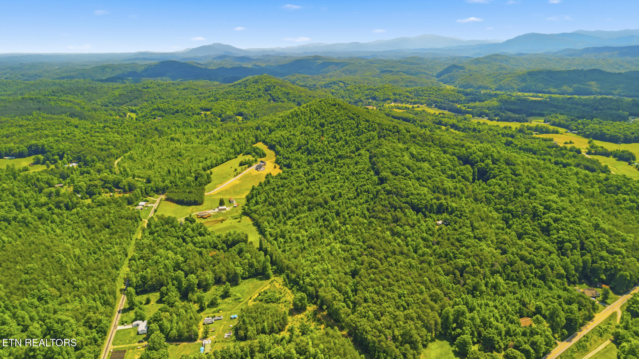 220 Three Point Road Vonore, TN 37885 - Photo 4 of 59 dji_20260520114907_0524_d