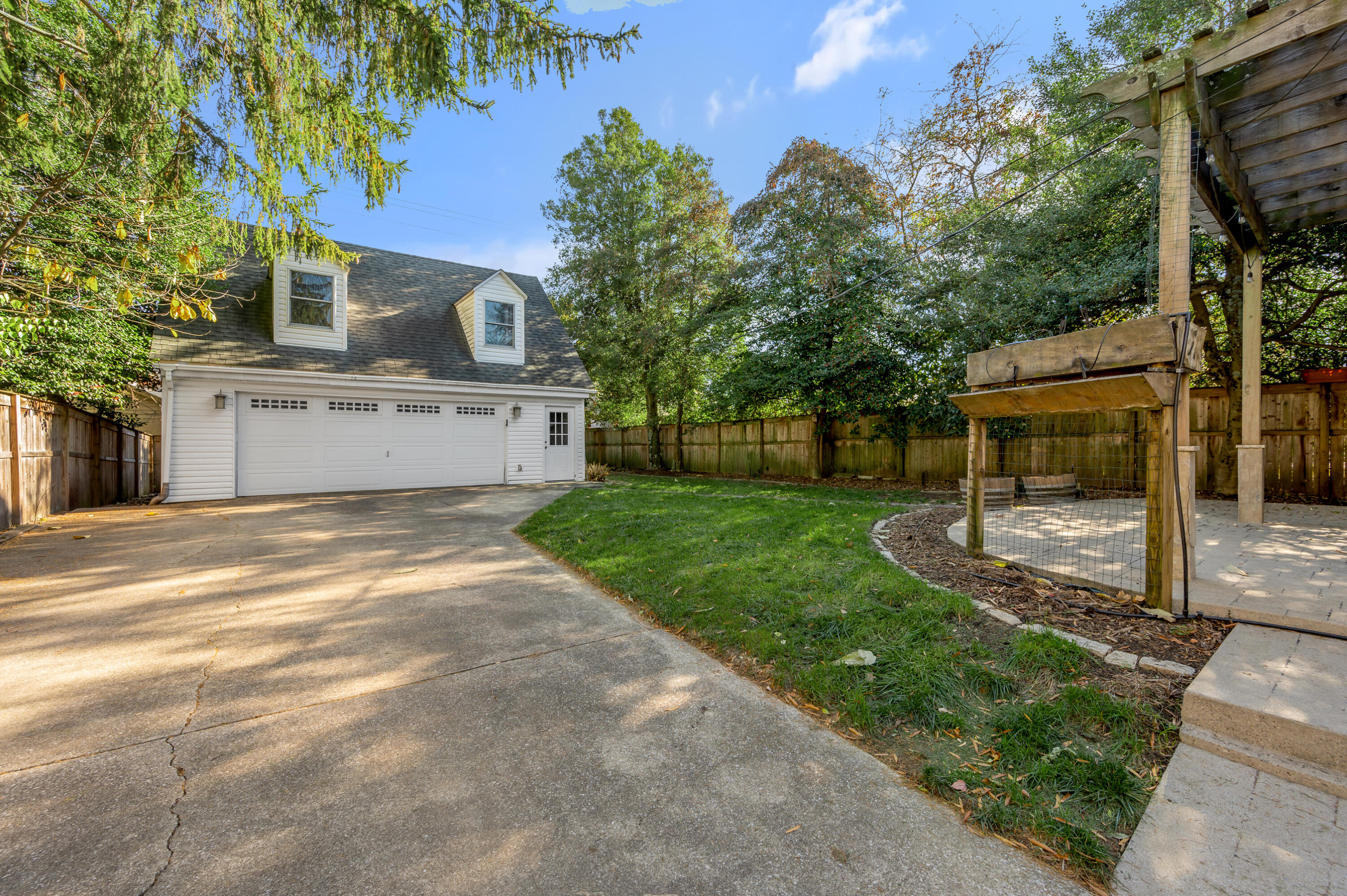 338 Dudley Road Lexington, KY 40502 - Photo 54 of 59 Rear Elevation