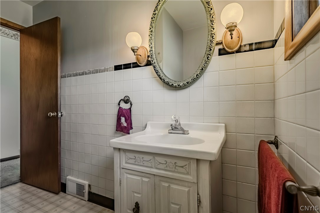 6123 Sleepy Hollow Road Lee, NY 13440 - Photo 37 of 50