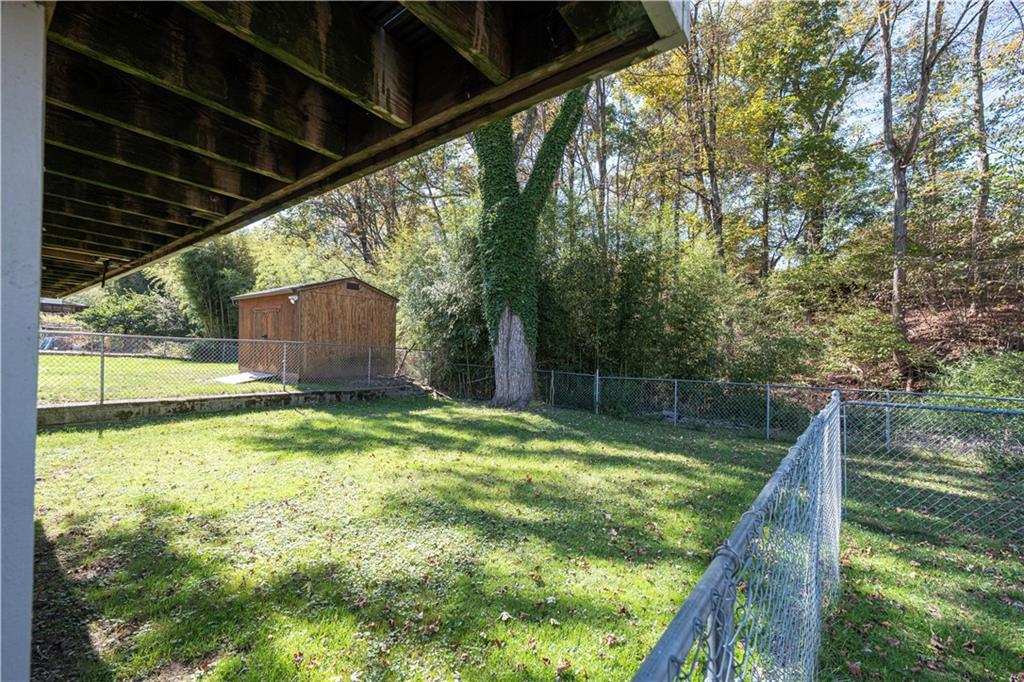 369 Stotler Road Pittsburgh, PA 15235 - Photo 16 of 20 Gallery Image 16