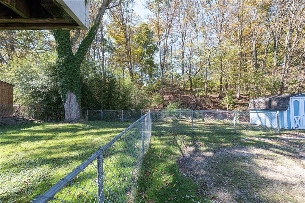 369 Stotler Road Pittsburgh, PA 15235 - Photo 17 of 20 Gallery Image 17