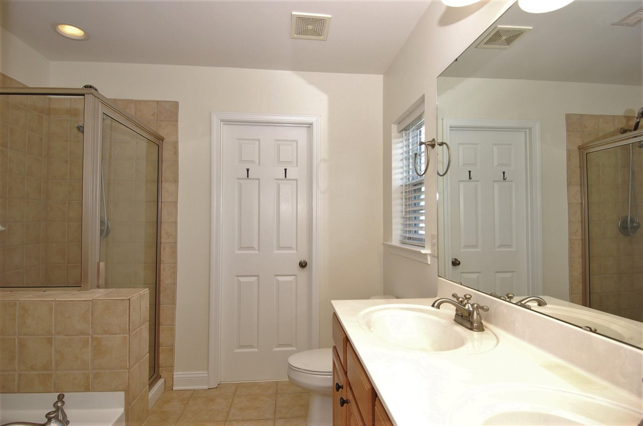 179 Solheim Lane Raleigh, NC 27603 - Photo 13 of 25 Master Bath/Spa